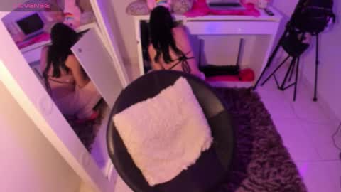 Snapshot of linda_milleer_ chatting on October 22, 5:43 am Lindaa maria online show from October 22, 5:43 am