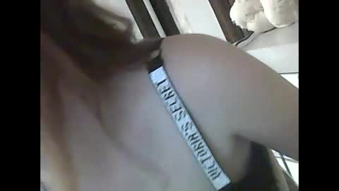 Snapshot of lindaahskys chatting on October 27, 10:10 pm LindaAhSkys online show from October 27, 10:10 pm