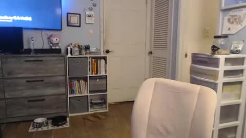 Lindsey online show from November 16, 9:44 am