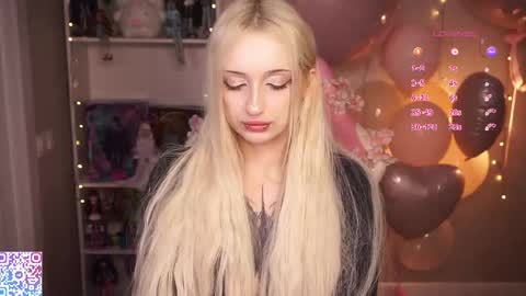 Lina online show from March 28, 8:32 pm