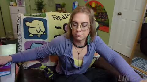 Linzy19 online show from February 11, 2:57 am