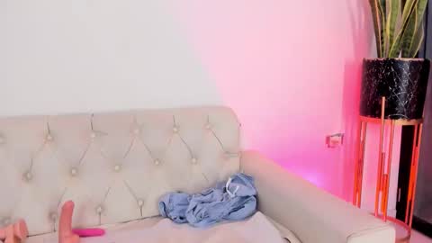 Liorah wolf online show from February 28, 11:31 pm