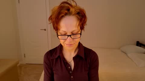 Liora Weiss online show from March 20, 8:08 am