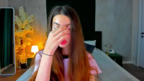 Lira revery online show from November 17, 12:57 am