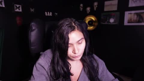 Lire online show from May 2, 3:56 am