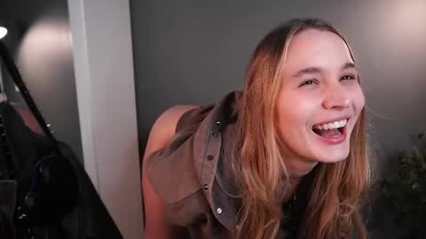 Elisabeth or Lisa online show from November 25, 8:29 pm