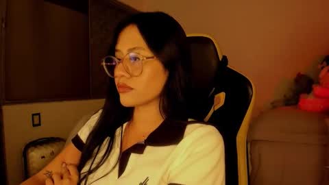 Lisa Thompson online show from January 8, 6:30 am