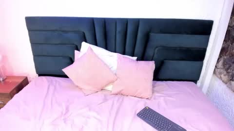 lisa white  online show from May 16, 1:24 am