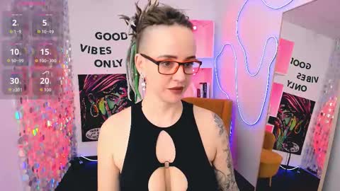 Lisa online show from March 13, 6:16 am