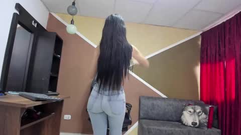 Lisa Gray Independent Model online show from October 2, 7:45 pm