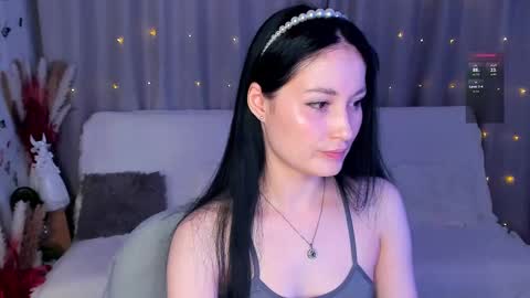 Snapshot of lisamooore chatting on February 27, 5:04 pm Lisa Moore online show from February 27, 5:04 pm