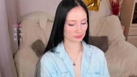 Snapshot of lisamooore chatting on October 9, 7:52 pm Lisa Moore online show from October 9, 7:52 pm