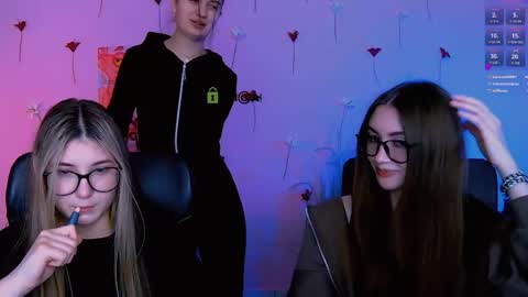 lissa_night online show from April 13, 7:07 pm