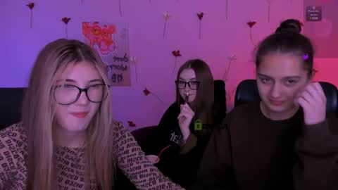 lissa_night online show from April 11, 6:56 pm