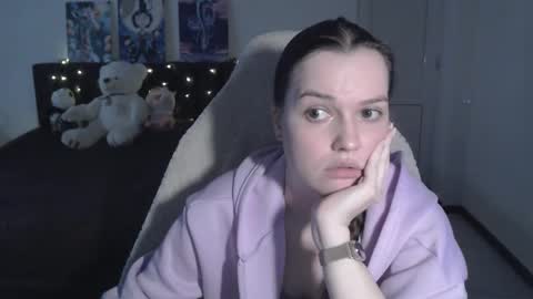 little__flowers online show from February 9, 11:25 am