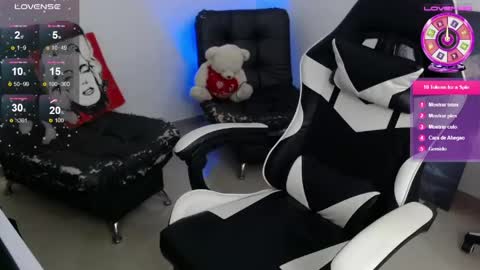 Amelie  online show from April 9, 5:11 am