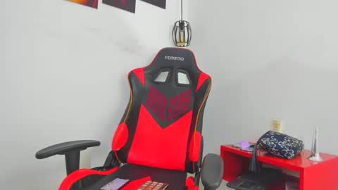 Aliciaparaisss online show from November 7, 11:51 pm