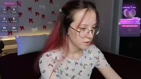 little_bliss online show from March 4, 11:32 pm