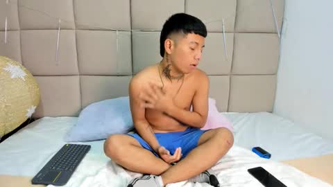 little_kris1 online show from January 7, 1:16 pm