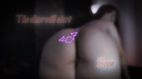 Maeve  online show from October 13, 4:25 am