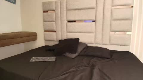 Mia online show from November 29, 3:41 pm