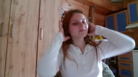 little_shygirl_ online show from October 24, 11:44 am