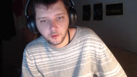 littlealien7 online show from September 22, 8:18 am