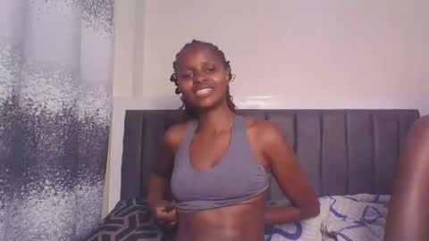 littlebunny2  online show from March 18, 11:54 pm