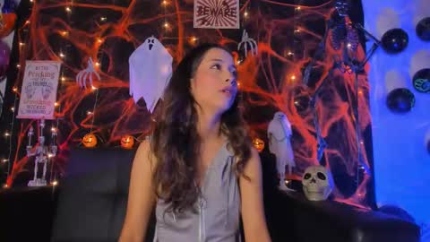 littlee_emma_ online show from October 30, 11:16 pm