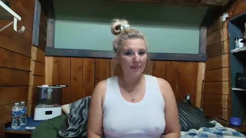 lisanixs online show from March 23, 1:54 am