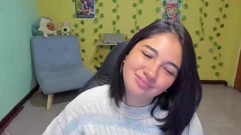 Mia  Wednesday to Sunday 730 am to 1030 am Colombian Hour D online show from November 18, 4:37 am