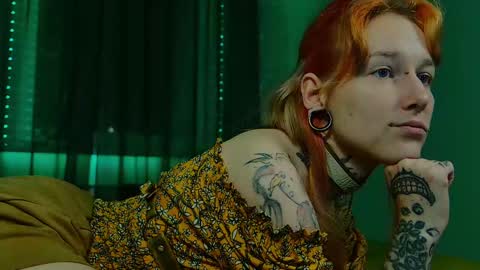 Niki  free tg channel with some photos gifs and info about streams  online show from February 21, 5:53 pm