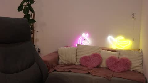 littlestellaspark online show from November 30, 7:32 pm