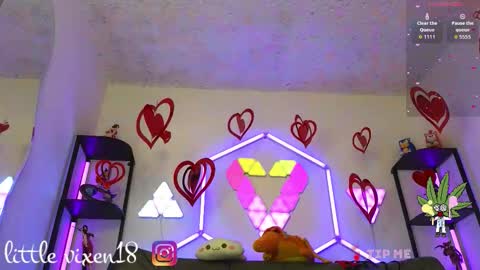 littlevixen18 online show from February 23, 3:36 pm