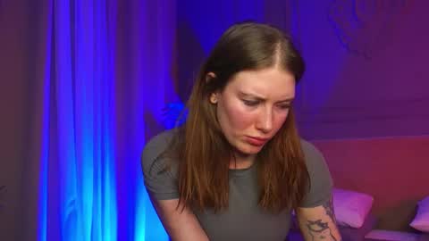 Liv 3 online show from October 2, 5:45 pm