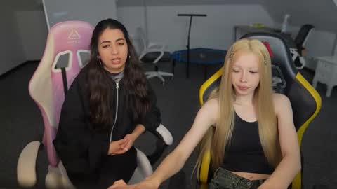 Sheryl online show from February 24, 3:26 pm