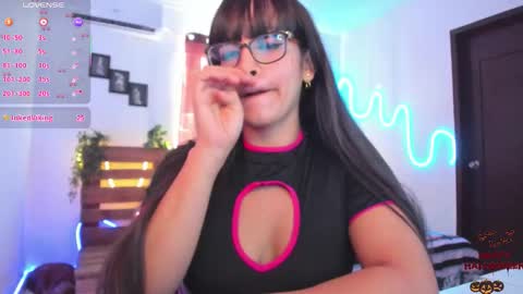 Snapshot of livfabi_ chatting on October 20, 5:18 pm Livfabi  online show from October 20, 5:18 pm