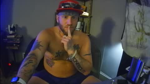 Snapshot of livingpuddle chatting on October 22, 2:52 pm livingpuddle online show from October 22, 2:52 pm