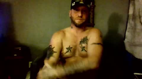 Snapshot of livingpuddle chatting on September 15, 11:06 pm livingpuddle online show from September 15, 11:06 pm
