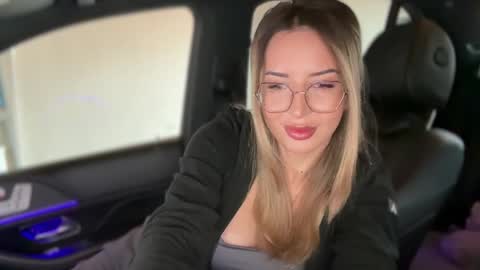 OnlyFans livia77   twitter liv20 4u online show from April 3, 8:43 am