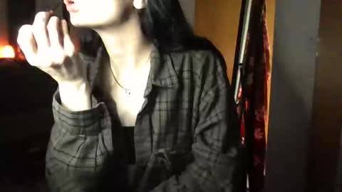 Liv Mirage online show from February 9, 10:45 pm