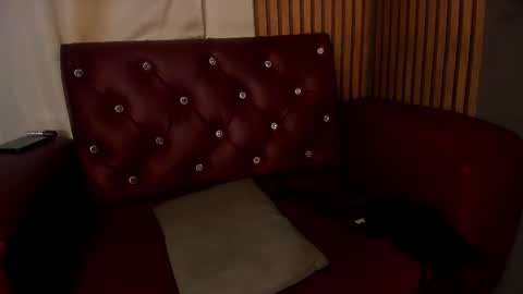 lixi_browns online show from October 30, 1:17 am