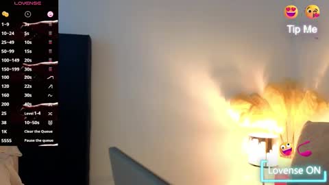 liz online show from March 5, 9:04 pm