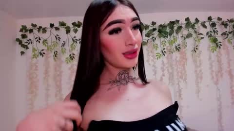 Liz Luna online show from March 9, 8:46 pm