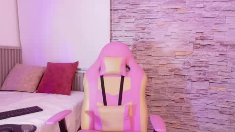 liz_monserrat online show from December 21, 12:44 pm