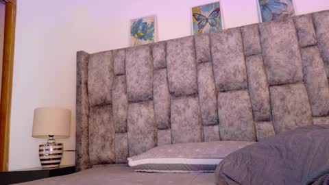  LIZBETH ROSS  online show from January 8, 10:21 am