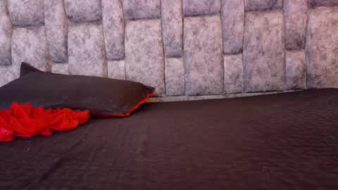  LIZBETH ROSS  online show from January 10, 10:43 am