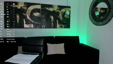 Lizzi  online show from March 17, 8:47 pm