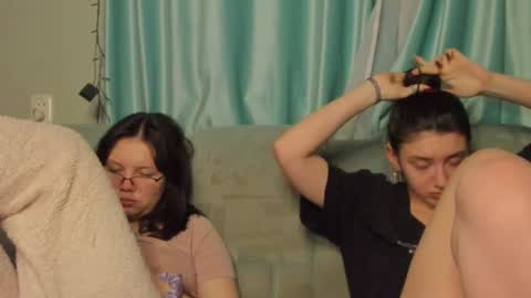 lizzi_muur online show from January 24, 5:11 pm