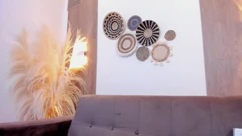 lizzie_williamss online show from November 30, 5:14 am